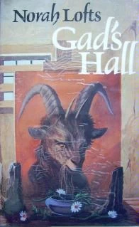 Gad's Hall (Gad's Hall #1) by Norah Lofts