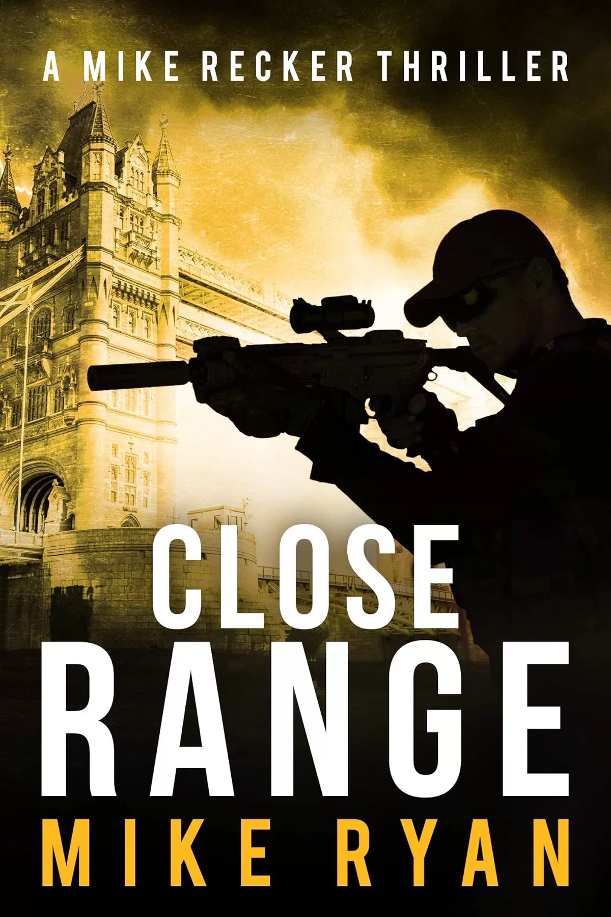 Close Range (Mike Recker #9) by Mike Ryan